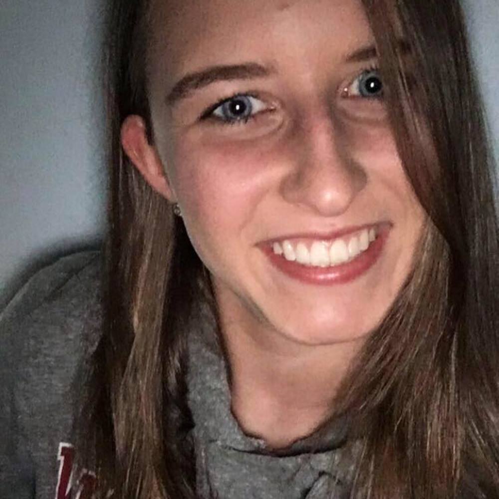 Meet your Posher, Carrie